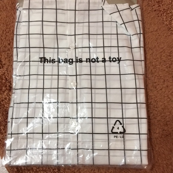 Venus Blouse - Picture 2 of 5